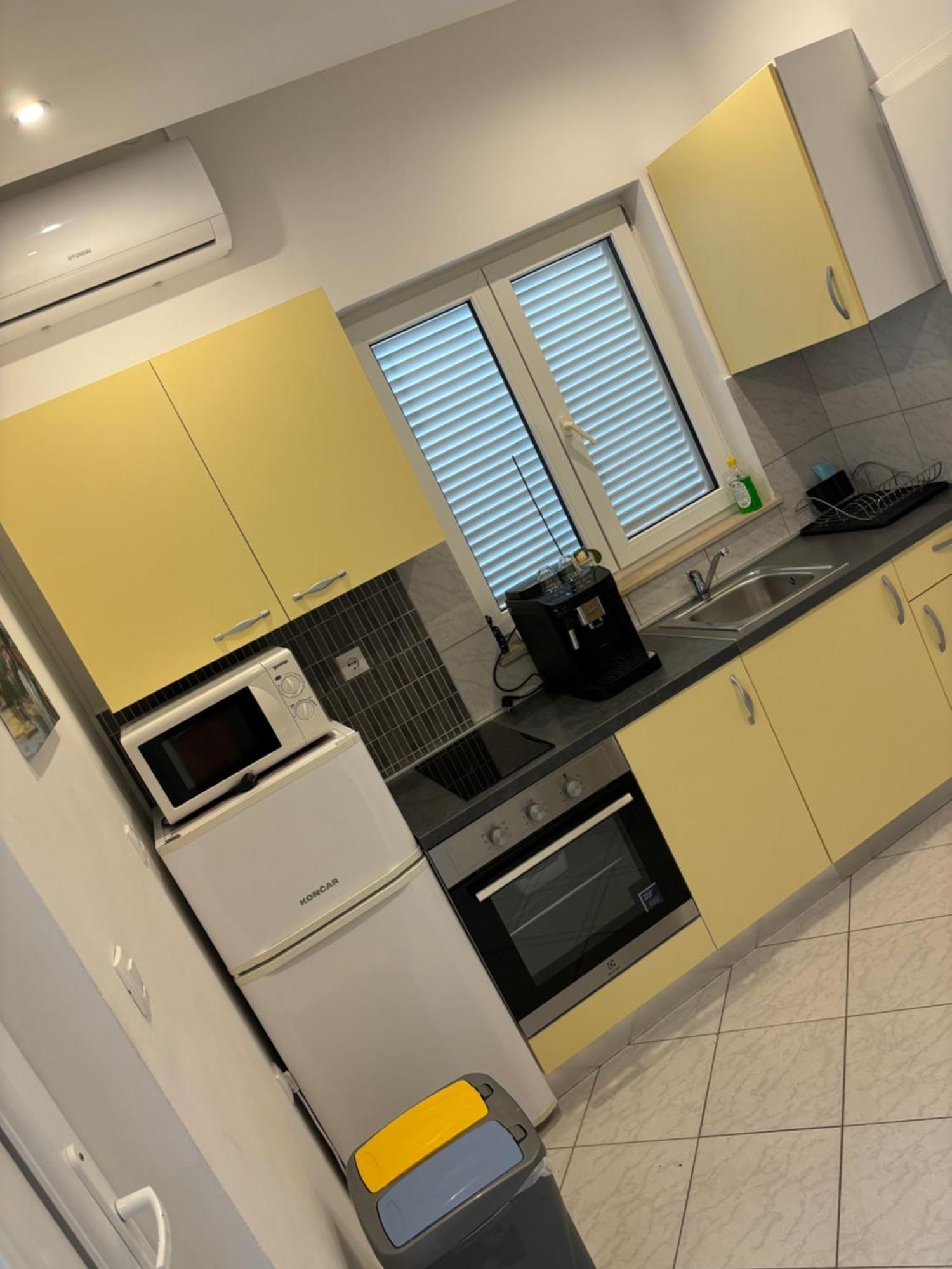 Apartments Lota Kostrena Exterior photo